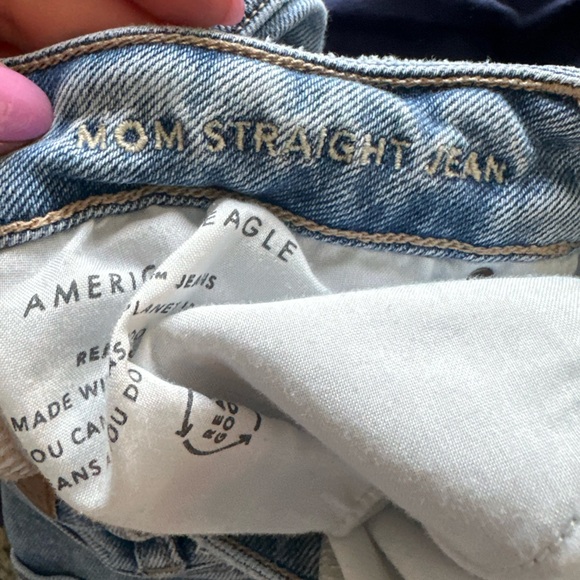 American Eagle Mom Straight Jean - Picture 5 of 5